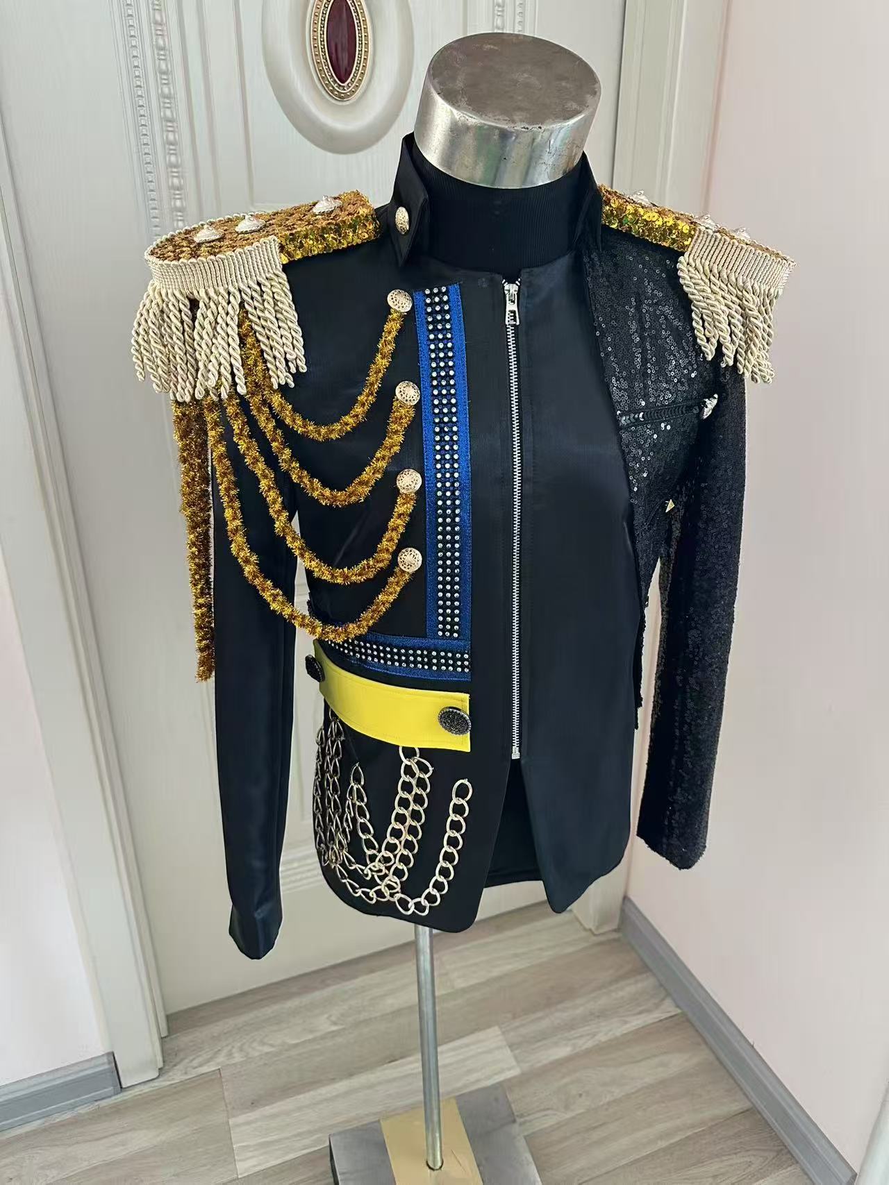 เสื้อแจ็คเก็ตชายพู่ห้อยสไตล์รอ - Men'S Formal Wear In Wedding บทวิจารณ์และราคา